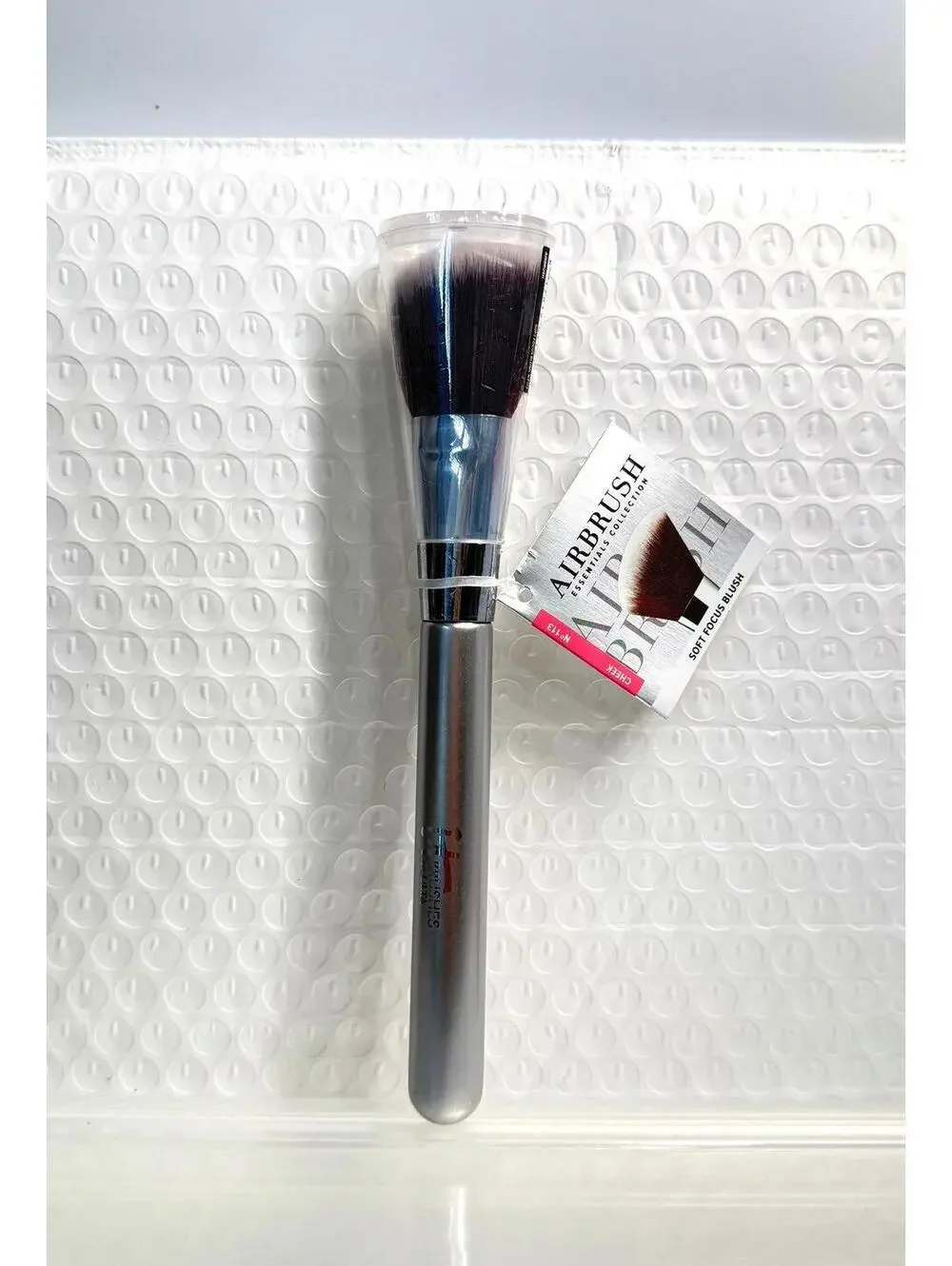 113 It Cosmetics Airbrush Soft Focus Blush Brush #113